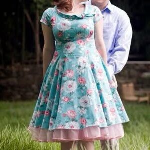 Heartbreaker Beverly Dress in aqua and pink floral